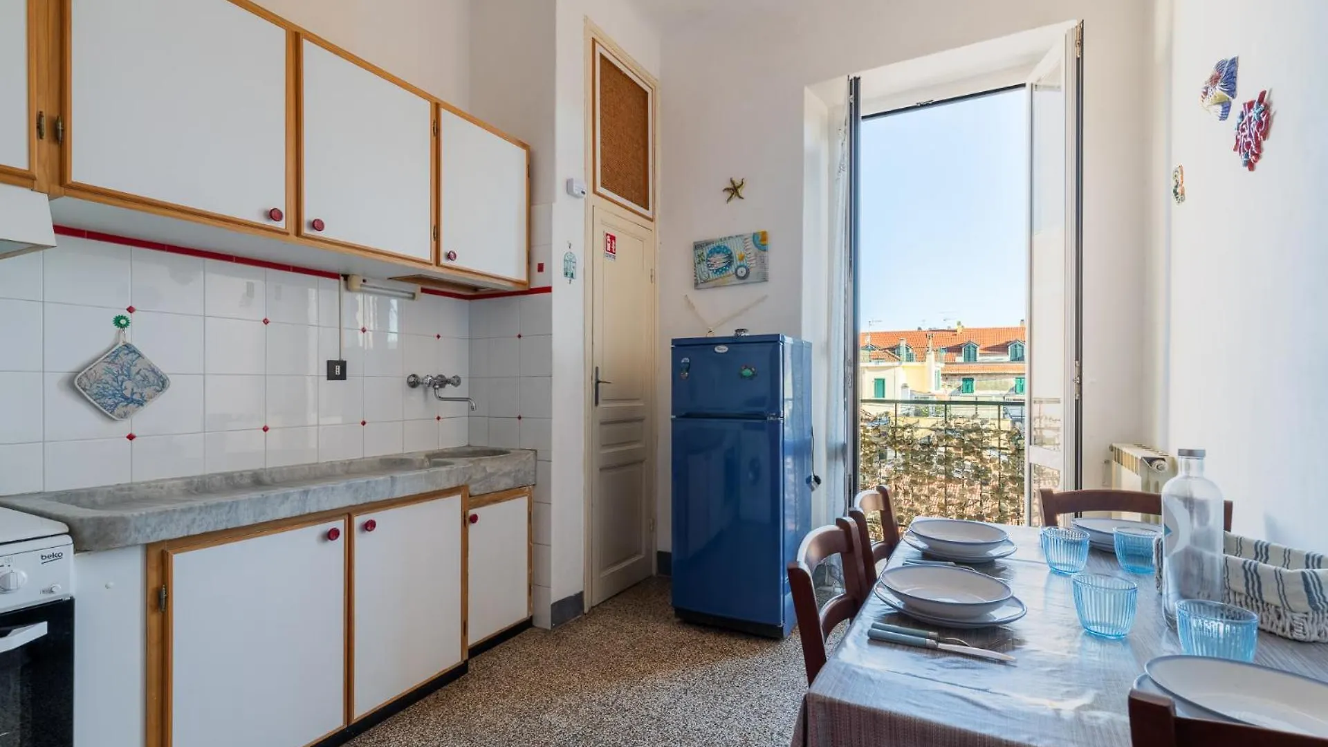 Hostdomus - Dante Apartment Alassio 0*,
